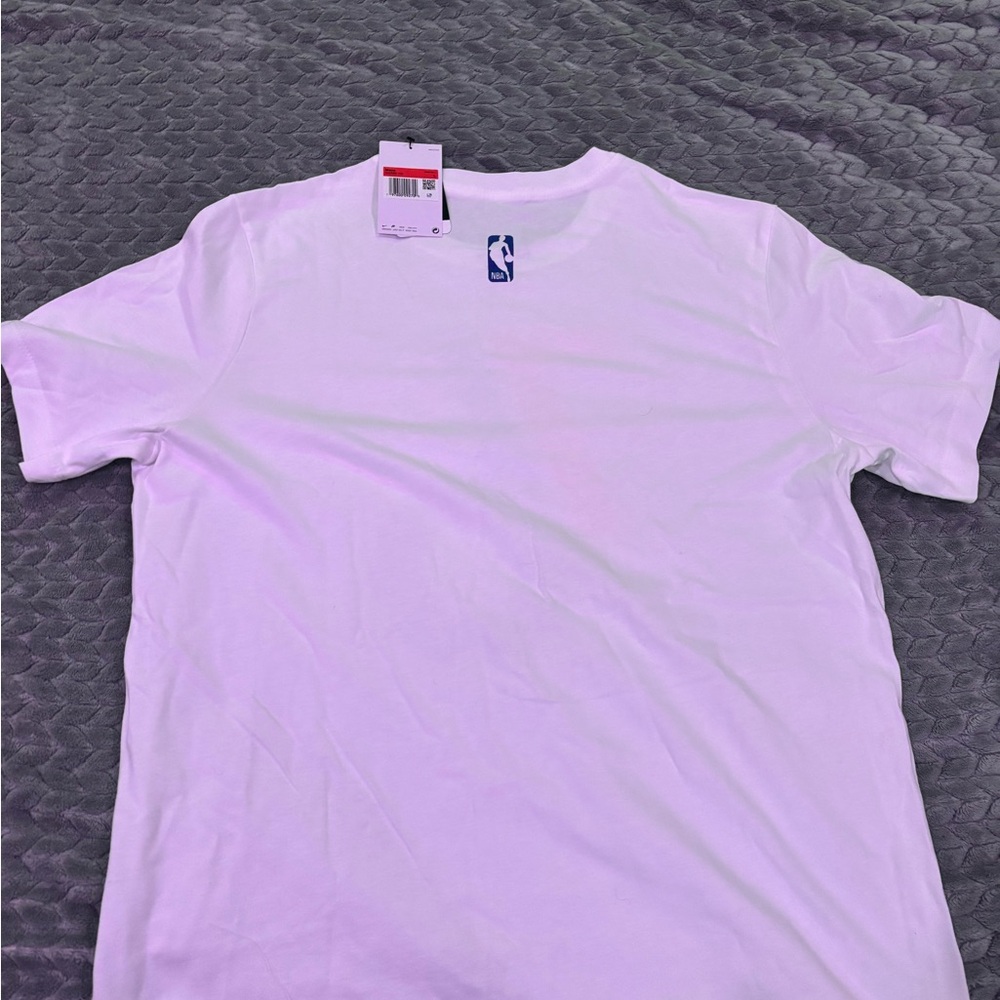 Nike White, Red and blue 76ers Short Sleeve Tee - Picture 4 of 4